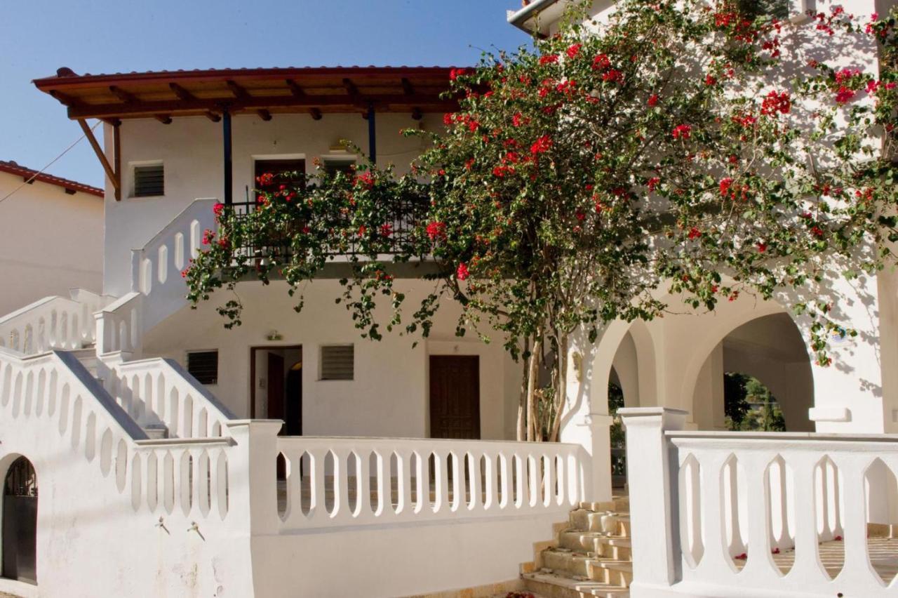 Postman'S House Hotel Parga Exterior photo